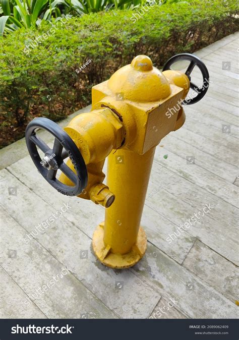 Fire Hydrant Yellow Color Stock Photo 2089062409 | Shutterstock