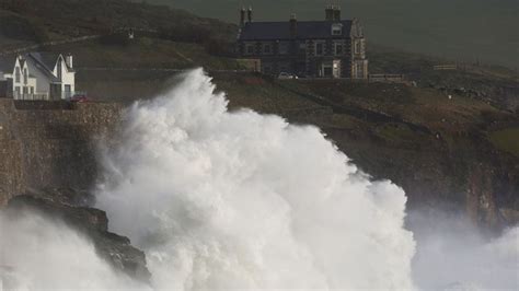 Storm Ciara - The Latest News from the UK and Around the World | Sky News