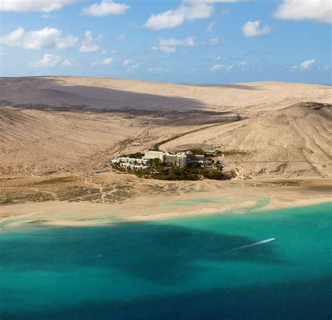 Cómo han podido permitir construir un hotel en ese parque natural? Fuerteventura - Forocoches