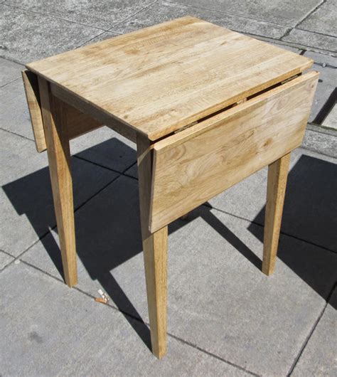 UHURU FURNITURE & COLLECTIBLES: SOLD Small Drop Leaf Table - for that small space you have in ...