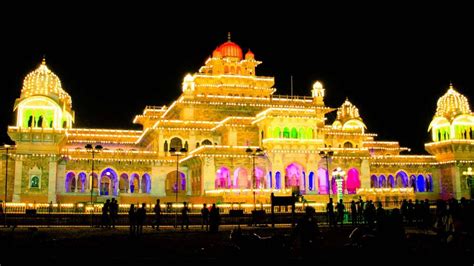 Night view of "Albert Hall Jaipur" Rajasthan India - YouTube