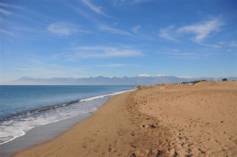 Lara Beach - Antalya - Arrivalguides.com