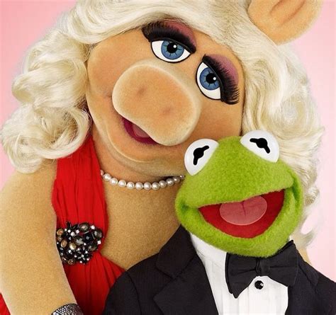 Pin on Kermit & Miss Piggy ️