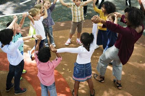 Conoce los beneficios de llevar a los niños a una Escuela Infantil