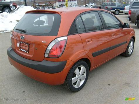 2007 Sunset Orange Kia Rio Rio5 SX Hatchback #26549209 Photo #5 | GTCarLot.com - Car Color Galleries