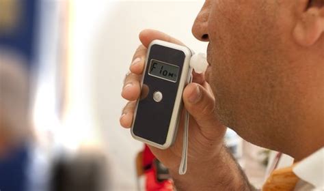 5 Advantages of Owning a Portable Breathalyzer Test - Criminal Lawyer ...