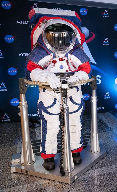 NASA's New Space Suits Will Fit Men and Women Alike (for Once) | WIRED