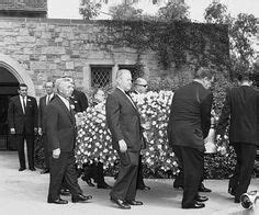 Errol Flynn's funeral, 1959. Pallbearers include Mike Romanoff, Jack Oakie, Guinn Williams ...