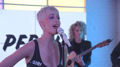 Katy Perry Performs an Acoustic Version of 'Chained to the Rhythm ...