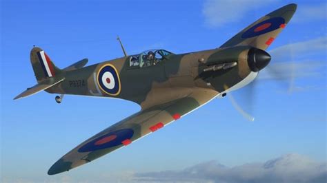 World War Two Spitfire sale could fetch £2.5m - BBC News