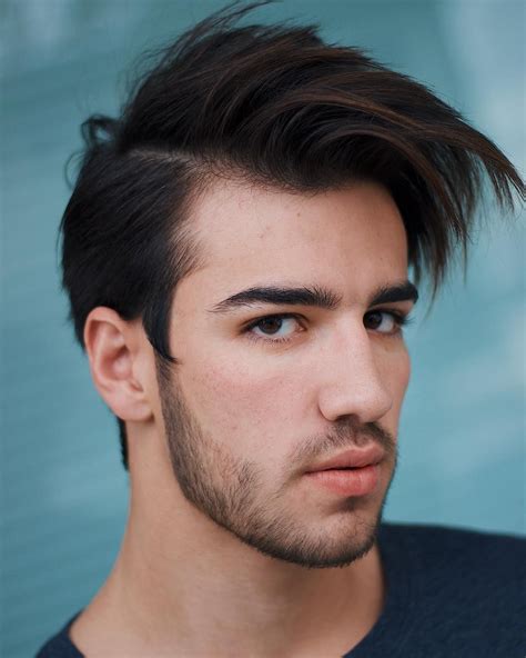 39 Men's Medium Haircuts: New + Trendy For 2024 | Mens hairstyles medium, Mens haircuts medium ...