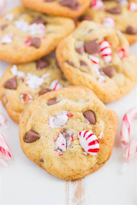 Peppermint Chocolate Chip Cookies - Pumpkin 'N Spice