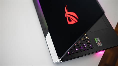 ASUS ROG Strix Scar 17 G733Q Review: Now Scarring Wallets, in a Good ...