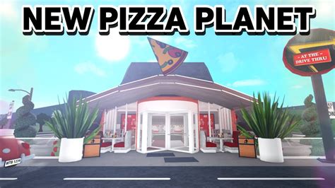 BUILDING The NEW PIZZA PLANET In BLOXBURG - YouTube