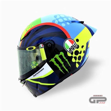 MotoGP, New year and new helmet for Valentino Rossi in Sepang | GPone.com