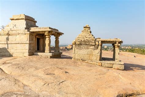 Hemakuta Hill Temples, Hampi, Karnataka, India Stock Photo - Image of ancient, karnataka: 122494256