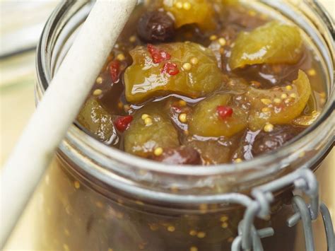 Green Tomato Pickle Recipe | EatSmarter