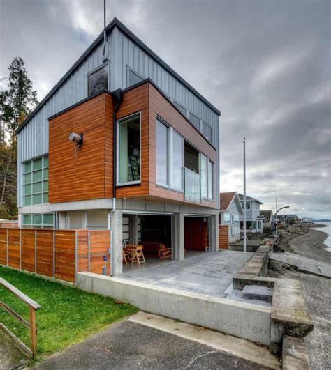 Tsunami-proof Waterfront House