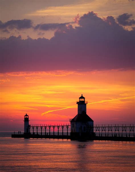 St Joe Sunset - Sunset over Lake Michigan at St Joseph Michigan's famous Lighthouse. | Smokey ...