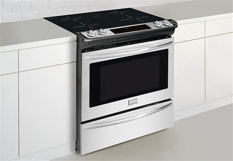 Frigidaire Gallery CGIS3065PF 30" Slide-In Induction Range