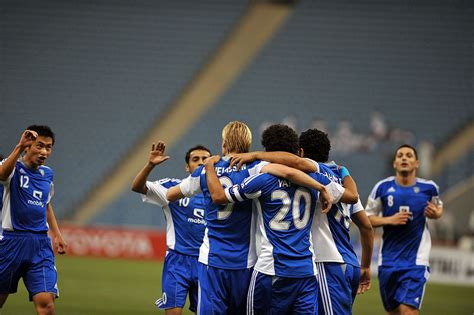 Saudi al hilal players celebrate a second goal against the uae – Artofit