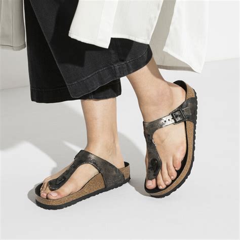 Gizeh Suede Leather | shop online at BIRKENSTOCK