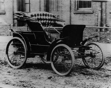 March 24, 1898 1st automobile sold Cars For Teenage Girls, Henry Ford ...