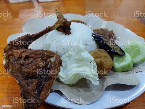 Pecel Ayamtraditional Food Stock Photo - Download Image Now - Adulation ...