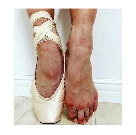 Pin by Angelø Pedrø Ø.Zanułłø on 2 Fé Crescer | Ballet feet, Ballerina ...