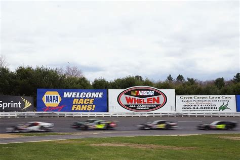 Full race results of NASCAR Whelen Modified Tour race at Martinsville ...