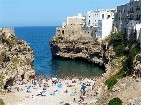 Polignano a mare - Plage : Plages : Mer : Polignano a Mare : Pouilles : Italie : Routard.com