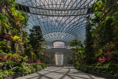 Guide to Jewel Changi Airport: 25 things you have to do, eat and see
