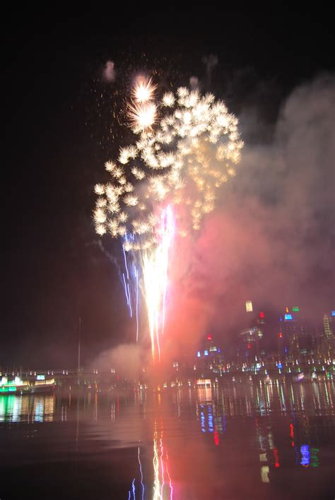 The Story of Oz: Darling Harbour Fireworks 25th Sept