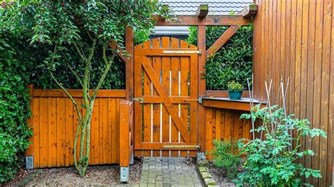 How to Build a Wooden Gate