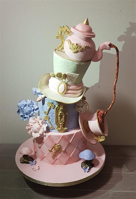 Alice in wonderland Cake - Decorated Cake by Su Cake - CakesDecor