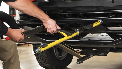 Install Traction Bars on Leaf Springs Guide