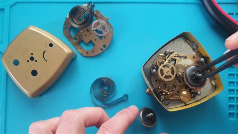 Disassembling a Vintage Mechanical Alarm Clock - YouTube