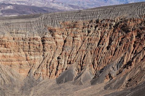 Ubehebe Crater death valley closeup | X days in Y