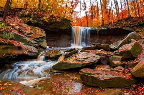 The Blue Hen Falls In Ohio Will Soon Be Surrounded By Beautiful Fall Colors | Cuyahoga valley ...