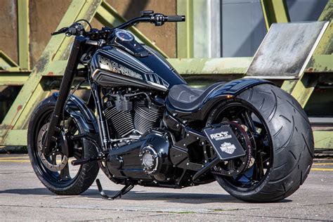 Chopper Harley Davidson Fat Bob Custom Iron 883 - pic-cafe