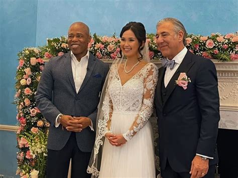 Eric Adams makes Gracie Mansion double as wedding venue