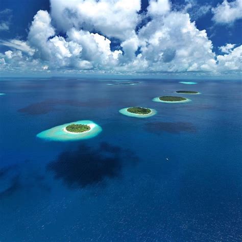 FANTASTIC EARTH on Instagram: “Floating Islands, Maldives💙 Photo by @muhaphotos #fantastic_earth ...