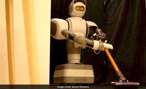 This Robotic Maid Takes Us One Step Closer To 'The Jetsons'