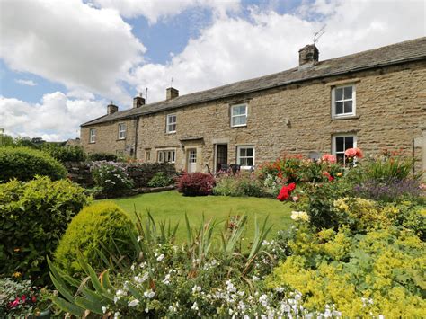 Margaret's Cottage | Low Row | Feetham | Yorkshire Dales | Self Catering Holiday Cottage