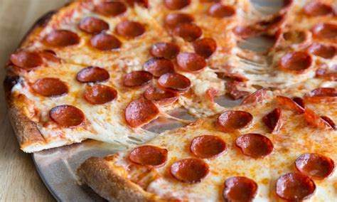 Royal Pizza of Norwood - 5% Cash Back on Pizza | Groupon