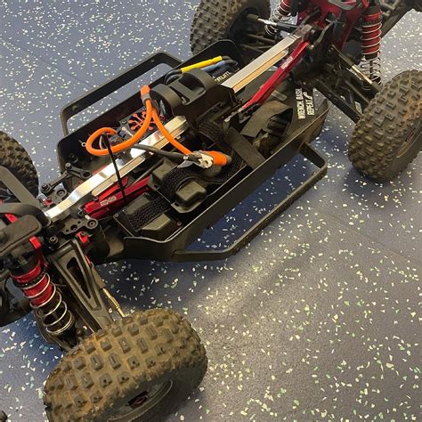 ARRMA MOJAVE TOP CHASSIS BRACE - customrcuprades