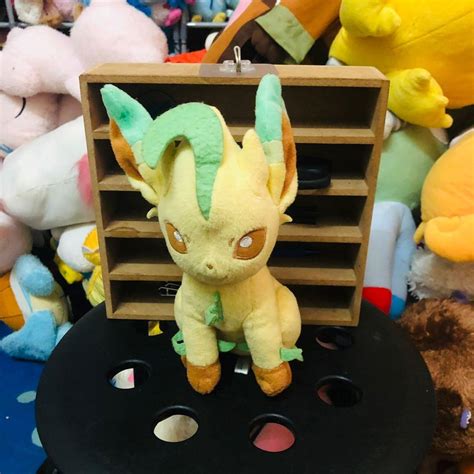 Tomy Leafeon leaf eevee evolution pokemon plush, Hobbies & Toys, Collectibles & Memorabilia, Fan ...