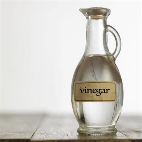 White Wine Vinegar Substitute: 7 Best Options - The Kitchen Community