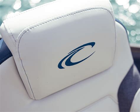 Crest Pontoons | Find Your Perfect Pontoon Boat Today!