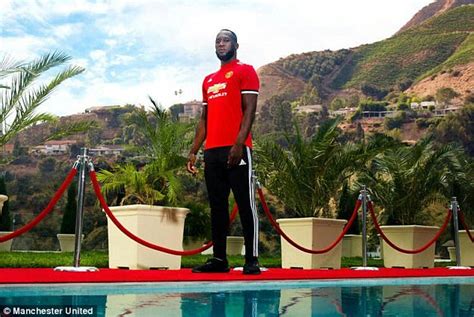 Man United finally announce Romelu Lukaku transfer | News Ghana